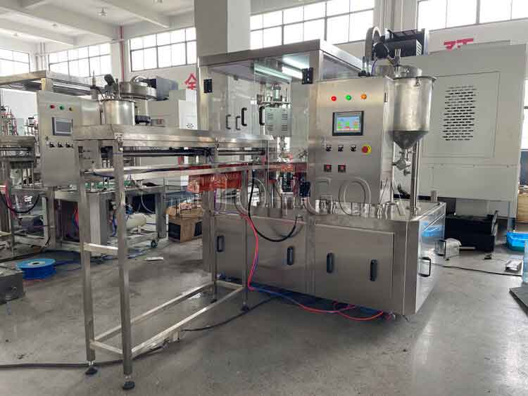 中国自立袋灌装旋盖机厂家上海众冠机械设备有限公司